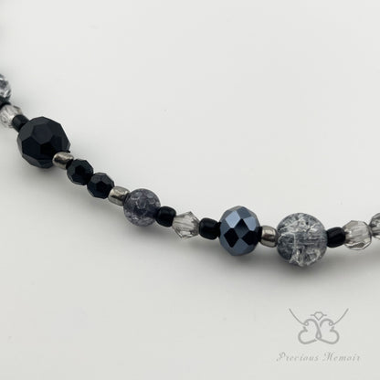 Black Bead Necklace w/ Polished Stone & Crystal Crack Design, 23"